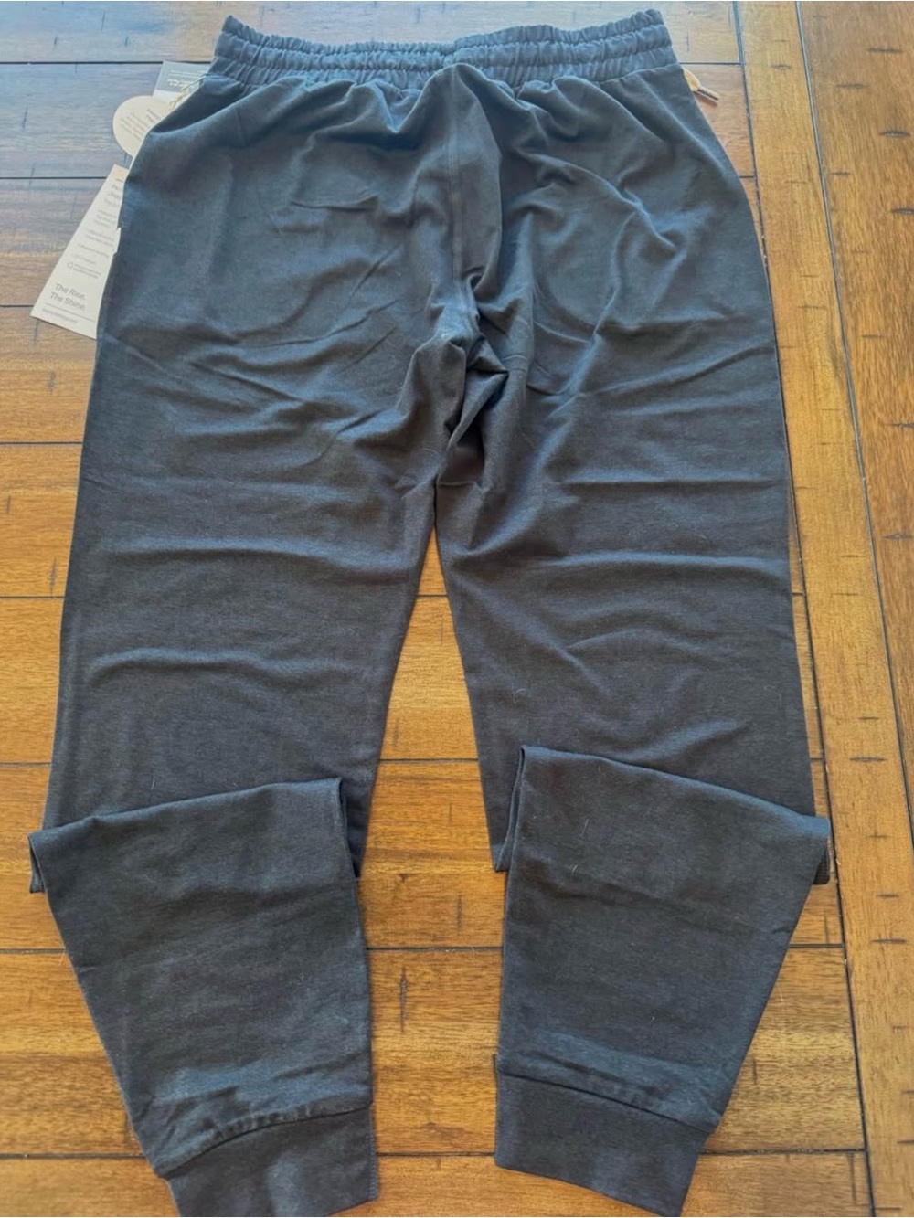Vuori Performance Joggers Size XS Black DreamKnit Soft Lounge NWT - Picture 7 of 9